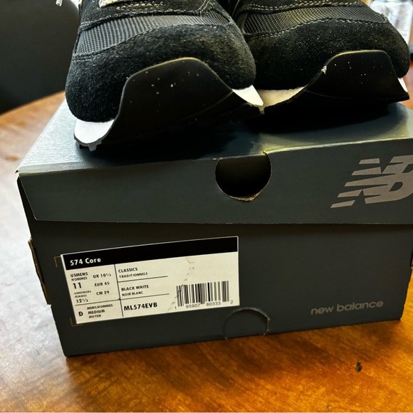 New Balance 574 Mens size 11 - Picture 3 of 5
